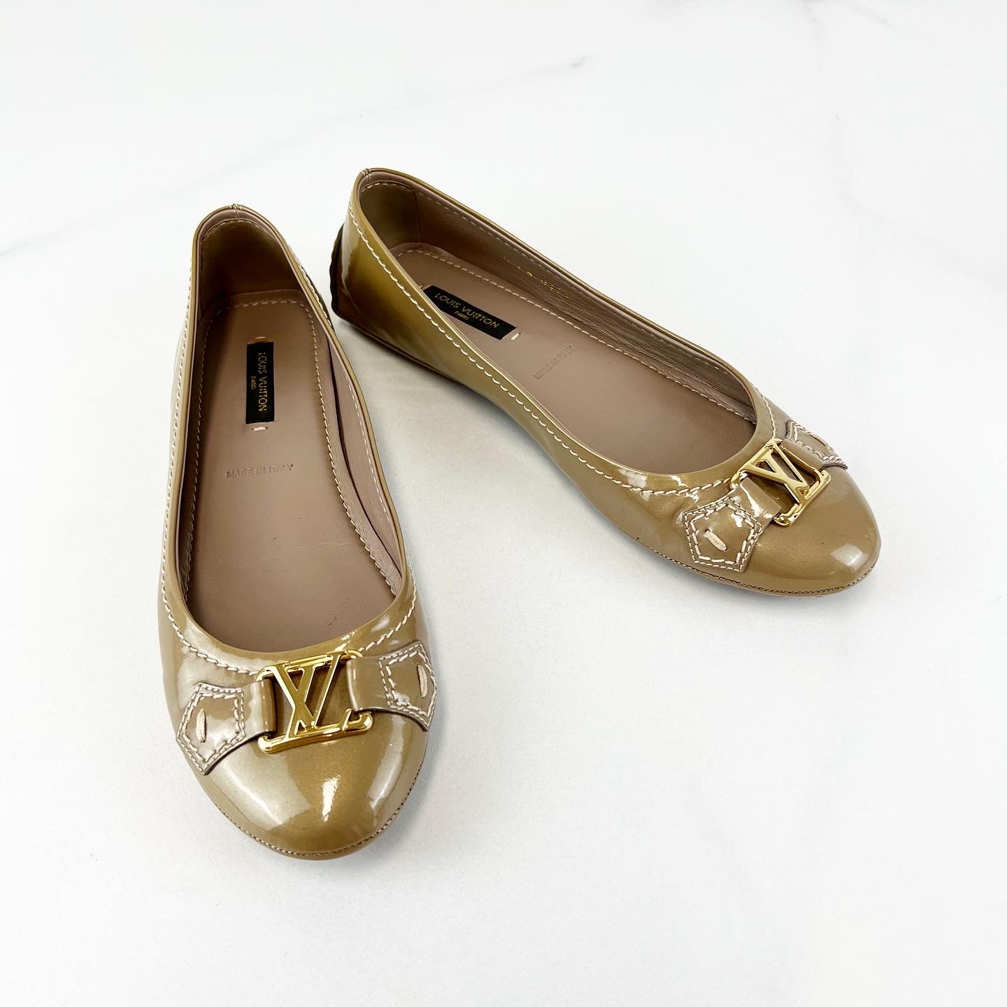 LOUIS VUITTON Patent Leather Ballet Flats Shoes Size 36 ladies –  Afashionistastore