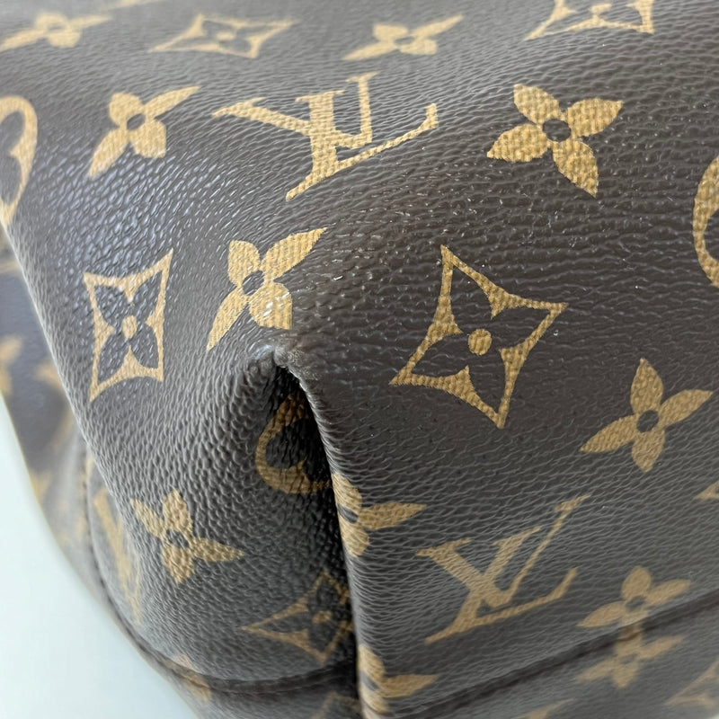 Louis Vuitton Monogram Graceful PM