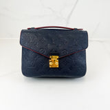 Louis Vuitton Pochette Metis in Marine Rouge