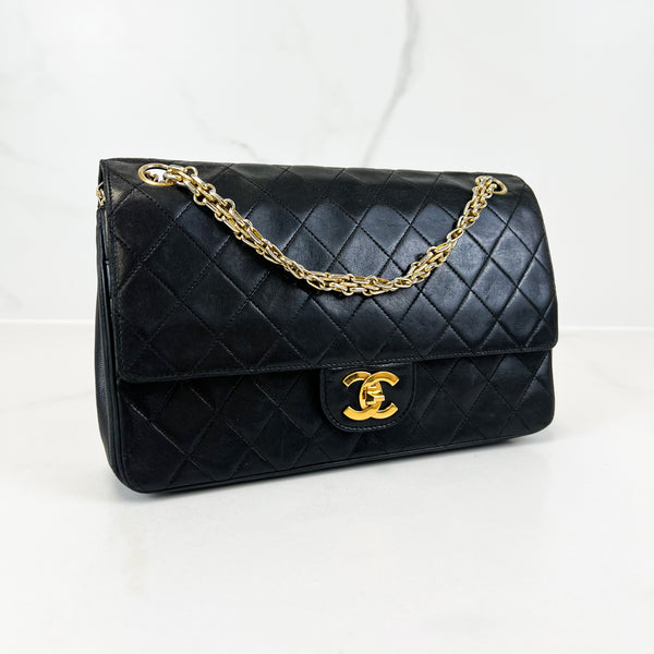 Chanel Black Vintage Medium Double Flap Classic in Lambskin