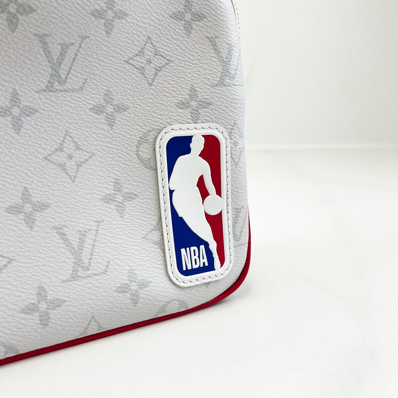 Louis Vuitton NBA Nile Messenger Bag