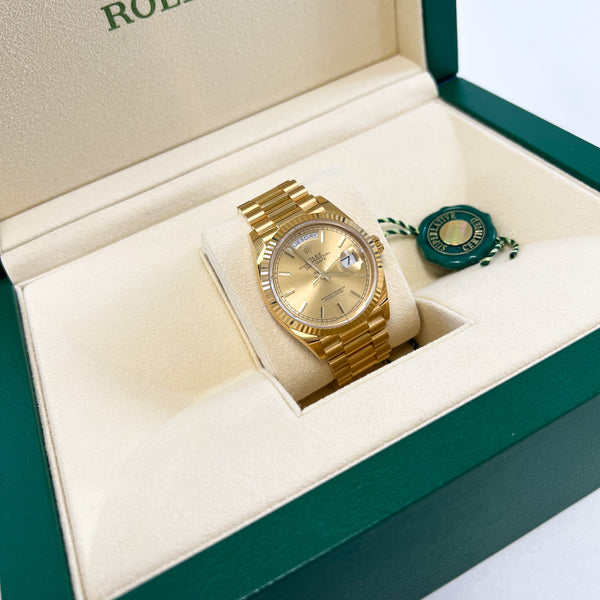 Rolex Daydate 36mm Oyster Yellow Gold Champagne Dial