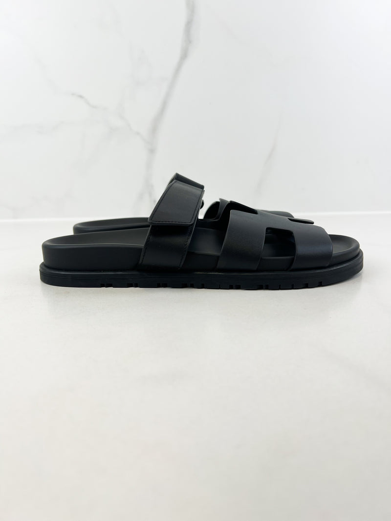 Hermes Chypre Sandals Noir Size 39.5