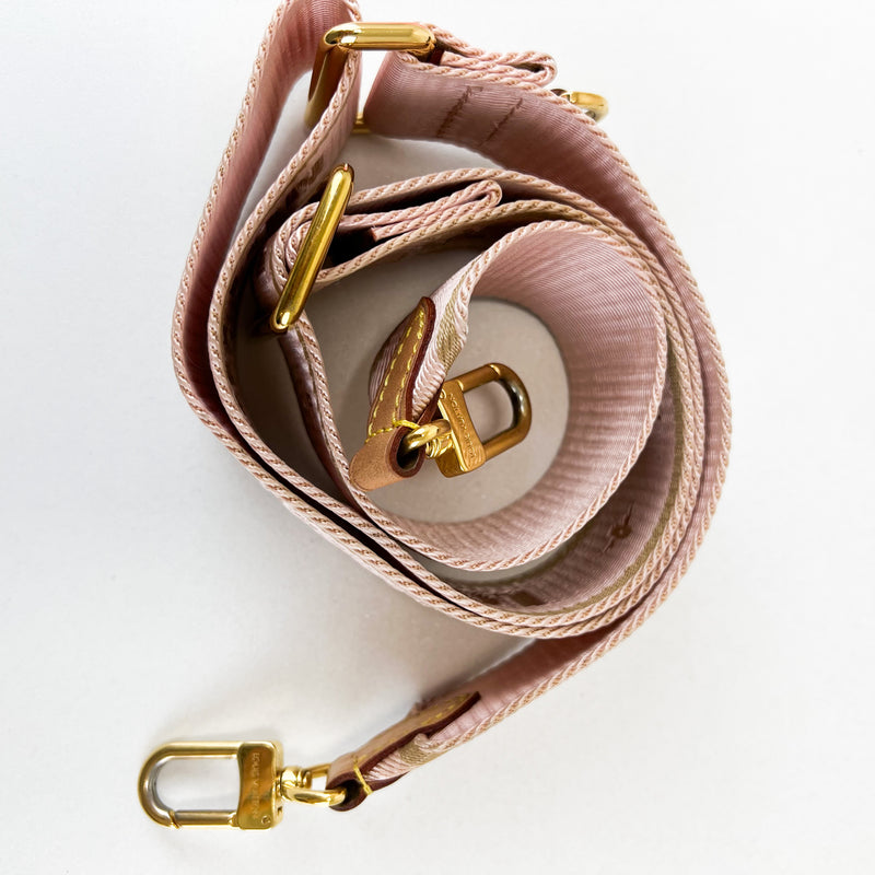 USED Louis Vuitton Monogram Multi Pochette Accessories Rose Clair -  MyDesignerly