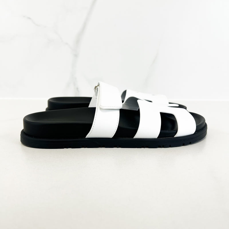 Hermes Chypre Sandals Blanc Size 39.5